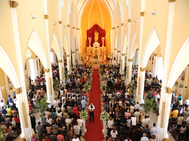 paróquia cristo rei nave