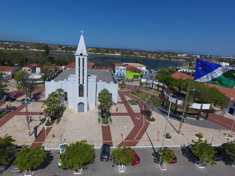 São Gonçalo do Amarante Ceará fonte: www.arquidiocesedefortaleza.org.br Fonte: www.arquidiocesedefortaleza.org.br