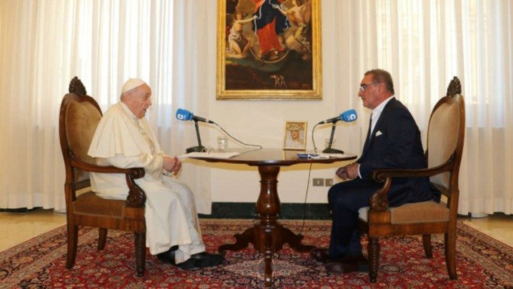 Papa aceita renúncia de dom Protógenes José Luft e nomeia novo