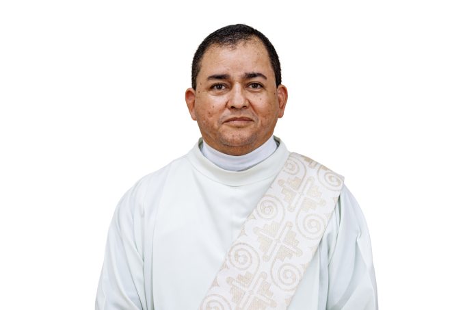 009 1 em Diácono Permanente José Cristiano Silva
