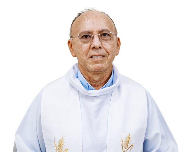 049 em Pe. Antônio Cláudio Pereira de Oliveira