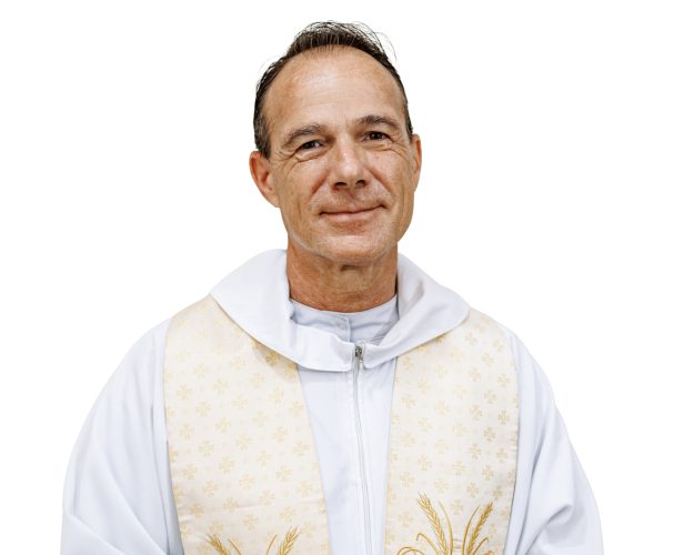 060 em Pe. Ananias (Hannes Klaban), CMOP