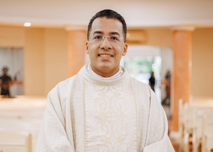 069 1 em Pe. Bruno Moreira Rodrigues