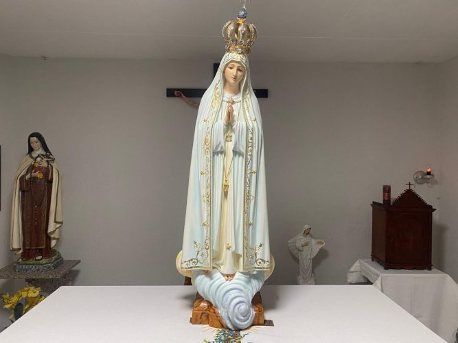 083c10bd b013 4af1 a6ab ea8294ec340e em Réplica de Nossa Senhora de Fátima é liberada após impasse na alfândega de Fortaleza