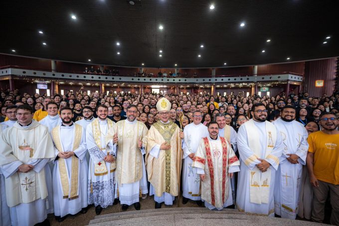 26 em Encontro da Pascom Arquidiocesana reúne agentes em Fortaleza para formação sobre comunicação e paz