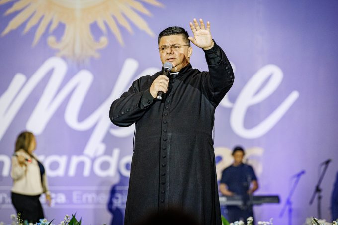 4 1 em ECC promove a 4ª edição do Sempre Encontrando e reúne 7 mil pessoas em Fortaleza