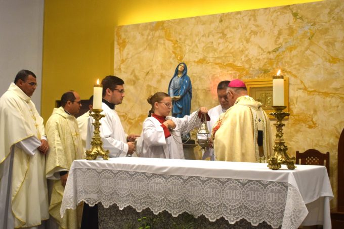 2 em Dom Gregório Paixão, OSB, preside instalação da Área Pastoral Nossa Senhora das Dores em Maracanaú