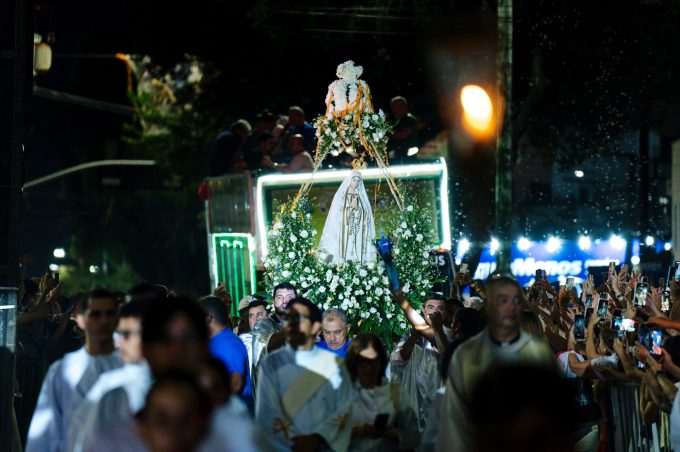 2026 05 13 procissaofatima 36 em Procissão de Nossa Senhora de Fátima reúne fiéis em caminhada de fé entre a Igreja do Carmo e a Igreja de Fátima