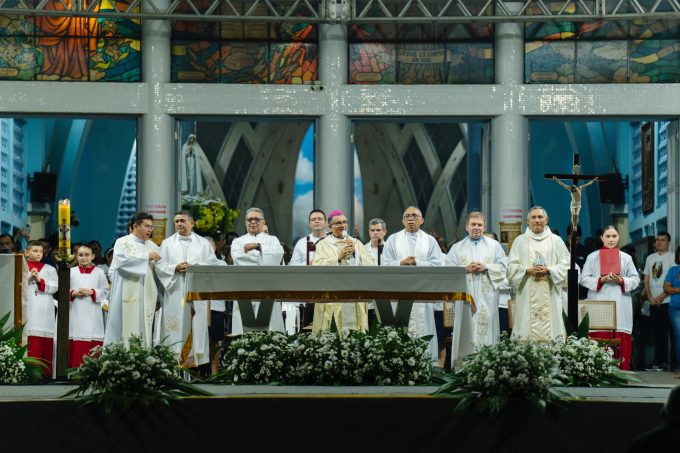 2026 05 13 procissaofatima 40 em Procissão de Nossa Senhora de Fátima reúne fiéis em caminhada de fé entre a Igreja do Carmo e a Igreja de Fátima