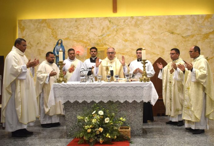 8 em Dom Gregório Paixão, OSB, preside instalação da Área Pastoral Nossa Senhora das Dores em Maracanaú
