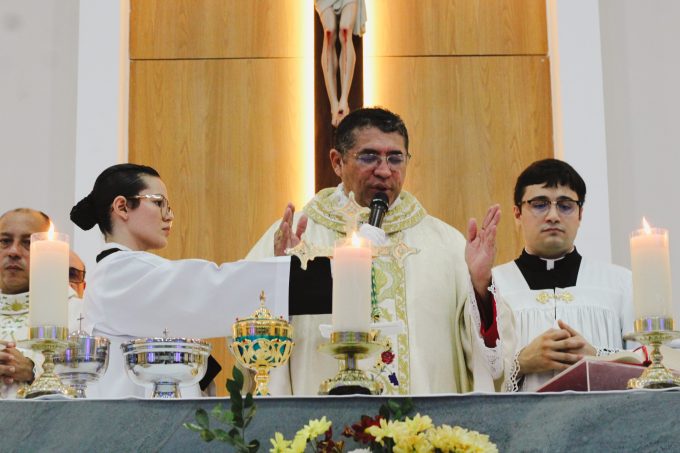 img 0134 em Paróquia Santa Cecília celebra bênção do altar e dedicação da Igreja Matriz no Bom Jardim