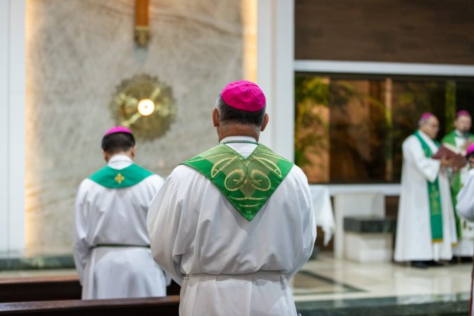 05 em Bispos do Ceará participam de reunião do Conselho Episcopal Regional em Fortaleza