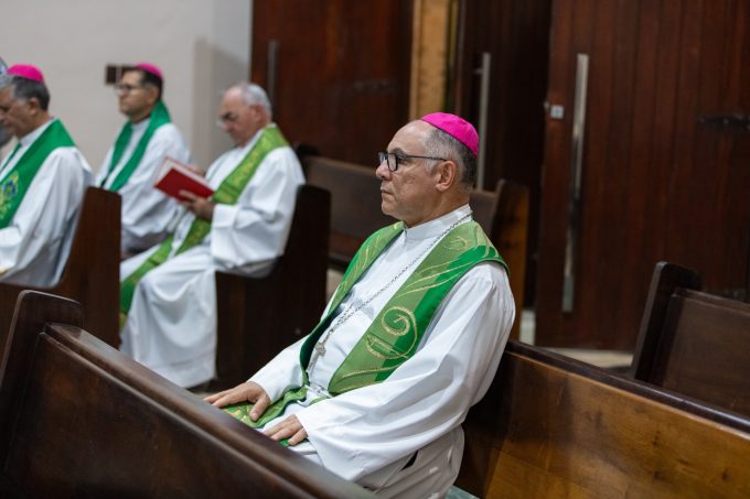 07 em Bispos do Ceará participam de reunião do Conselho Episcopal Regional em Fortaleza