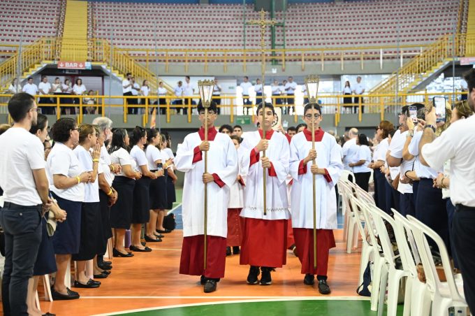 1 em I Eucaristizai MESC reúne mais de mil ministros da Região Episcopal São José