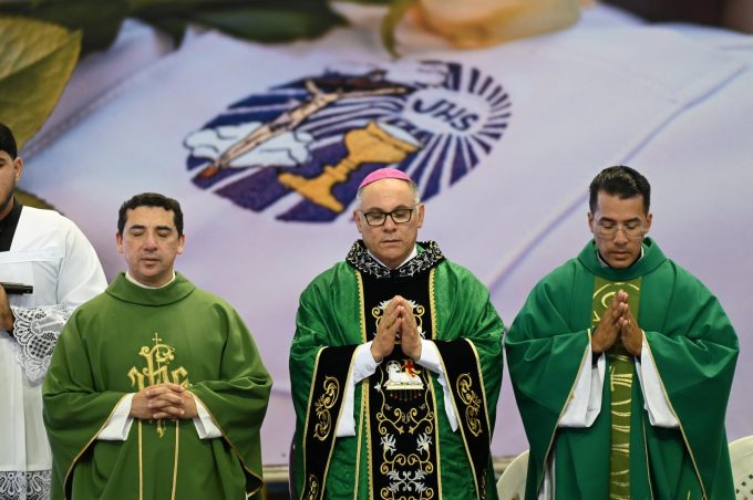 11 1 em I Eucaristizai MESC reúne mais de mil ministros da Região Episcopal São José