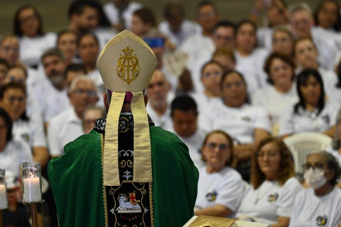 12 1 em I Eucaristizai MESC reúne mais de mil ministros da Região Episcopal São José
