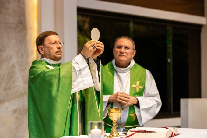 49 em Bispos do Ceará participam de reunião do Conselho Episcopal Regional em Fortaleza