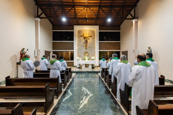 56 em Bispos do Ceará participam de reunião do Conselho Episcopal Regional em Fortaleza
