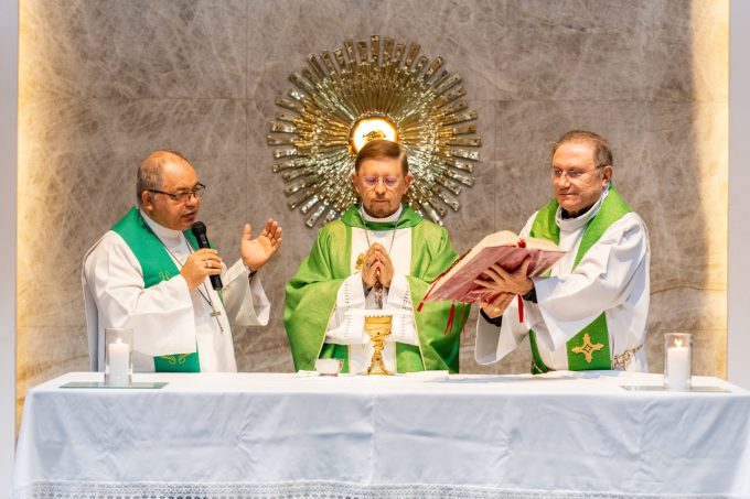 61 em Bispos do Ceará participam de reunião do Conselho Episcopal Regional em Fortaleza