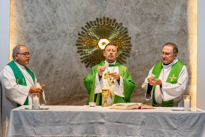 75 em Bispos do Ceará participam de reunião do Conselho Episcopal Regional em Fortaleza