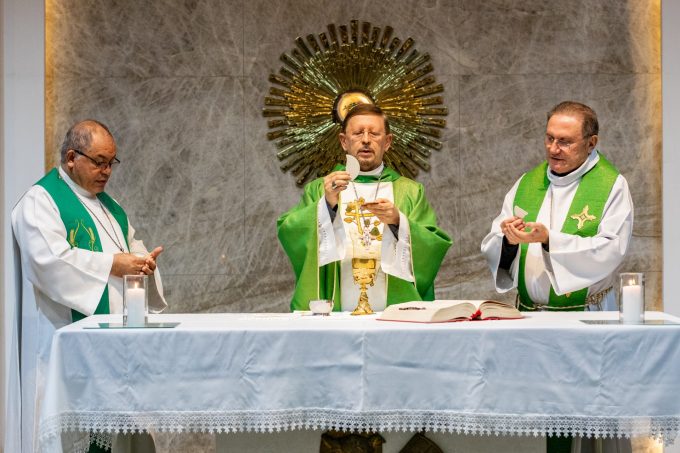 76 em Bispos do Ceará participam de reunião do Conselho Episcopal Regional em Fortaleza