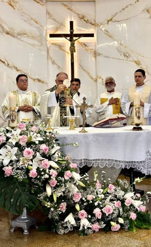 14 em Dom Gregório Paixão, OSB, preside Missa jubilar pelos 25 anos de Vida Religiosa da Irmã Maria da Glória, OCD