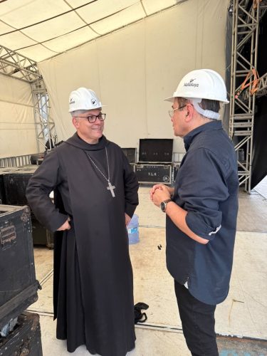 b1f802f6 f8ed 44b8 b95d 09d0eaa4f7bf em Arquidiocese de Fortaleza e Festival Halleluya renovam parceria para a Caminhada com Maria