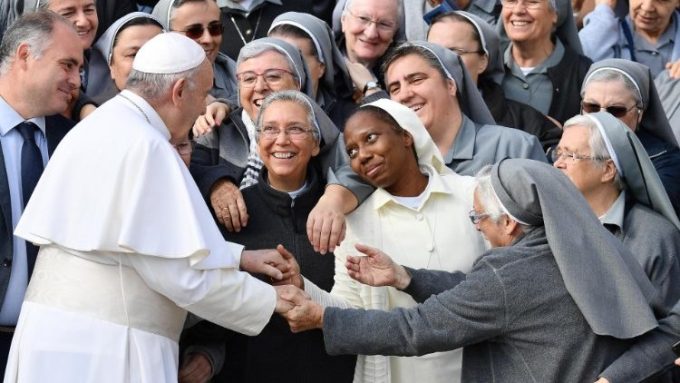 cq5dam.thumbnail.cropped.750.422 1 2 em A dimensão humana na vivência vocacional à vida religiosa, sacerdotal e laical